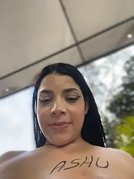 ArieliciousXXX webcam