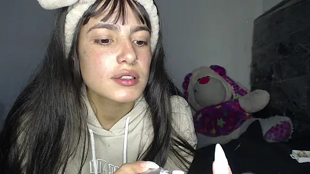 skinny_sweet2411 webcam