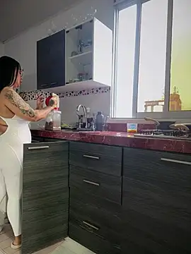 Webcam Model (Natural_BIGASS_Nina)  is live.Free join now!