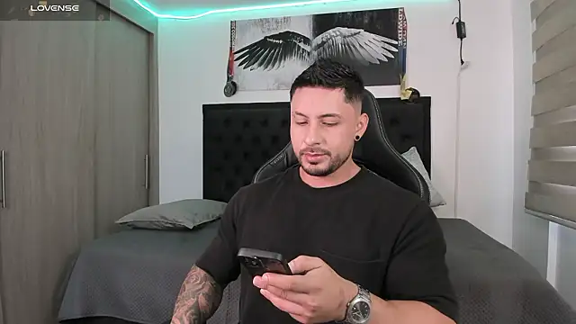 santi_aesthetic webcam