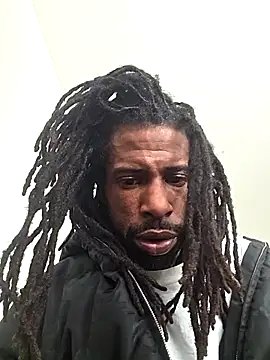 jamielongs - JamieLongs's free webcam - UK Sex Cams