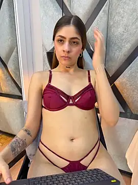 Webcam Model (AriaWillssX)  is live.Free join now!