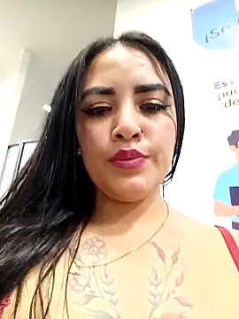 maye__13 - MAYE__13's free webcam