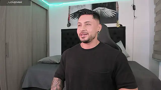 santi_aesthetic webcam