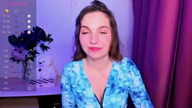 KindHazelHere_ webcam