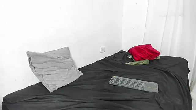 Laura_and_Kevin webcam