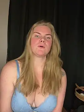 SexyBlondJoanna's Thumb Image