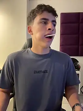 AdrianRinaldi webcam