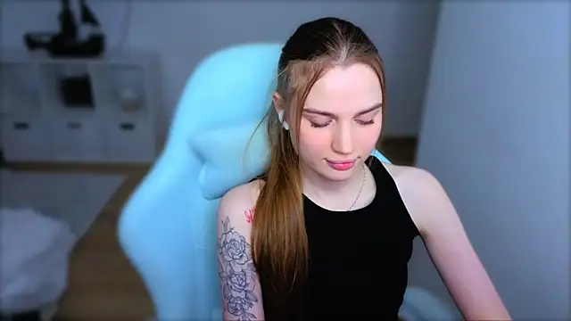 StellaLawless webcam