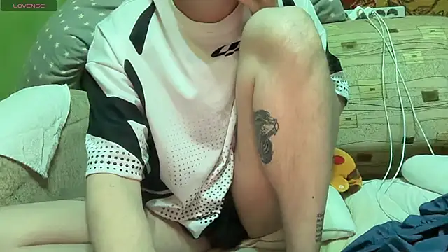 tyler_8x webcam stripchat model stream image