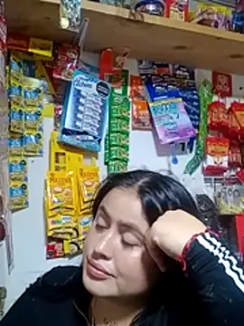 pameladoouce (F young) - naked