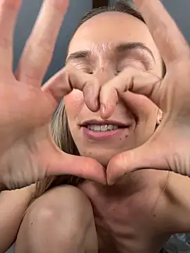 lola_tentatiion (F young) - FIST+ LUSH ANAL 🍑🥵