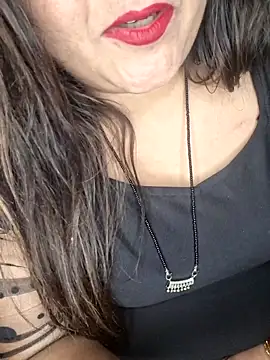 indian-hotmilfs webcam