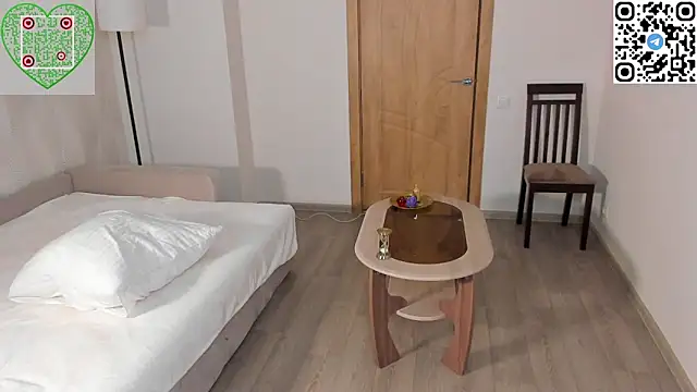 cherrylholme (F teen) - Make my ass red 😍❤