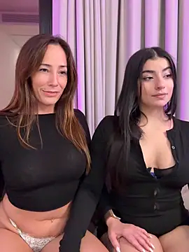 sweetalegra_ (Ask my age) - 🔥Sexy Naked Oil Show🔥