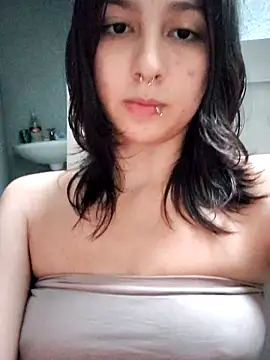 Maiden-Hot's Live Sex Cam Show