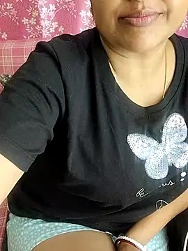 joya_bhabi (F milf) - Boobs oiling