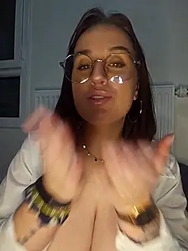 Lindsay_00off webcam