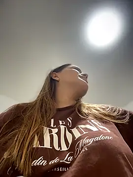 Webcam Model (Colibri_Centaura)  is live.Free join now!