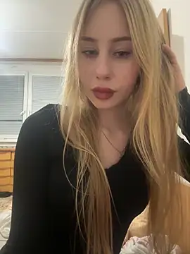 Webcam Model (JudithCarly)  is live.Free join now!