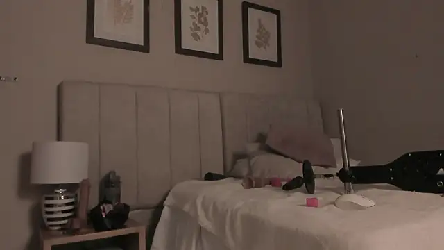 _dakota_a (F teen) - show squirt