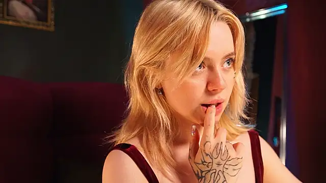 SilentObsession webcam