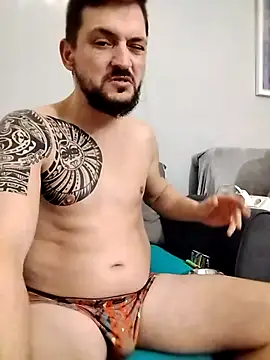 KingOfKingsX Live Webcam on Stripchat