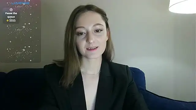 white_liillyy webcam