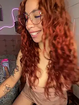 Webcam Model (PrettyChloe_)  is live.Free join now!