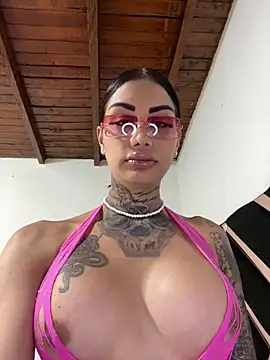 Zaratattoox webcam