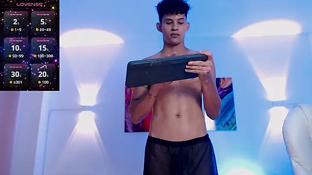 kamisuarez (M twink) - Cumshow at goal!