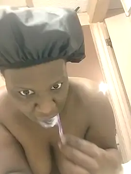 ChocolateBae@xh webcam