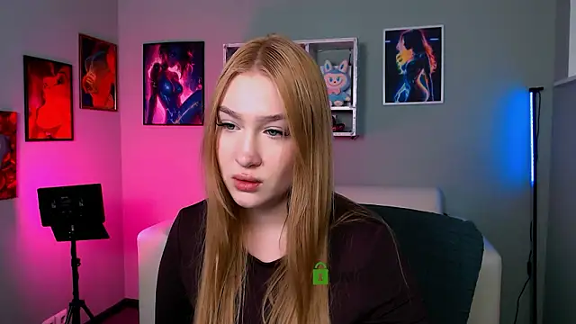 playful_sophie webcam