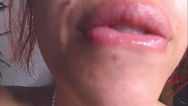 bri_von_dhara__ webcam