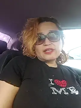 eclipsed8 (F milf) - tits out