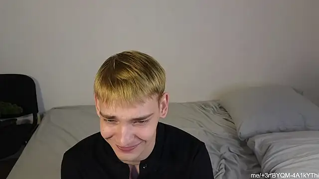 julian_wins (M twink) - Ahegao^-^