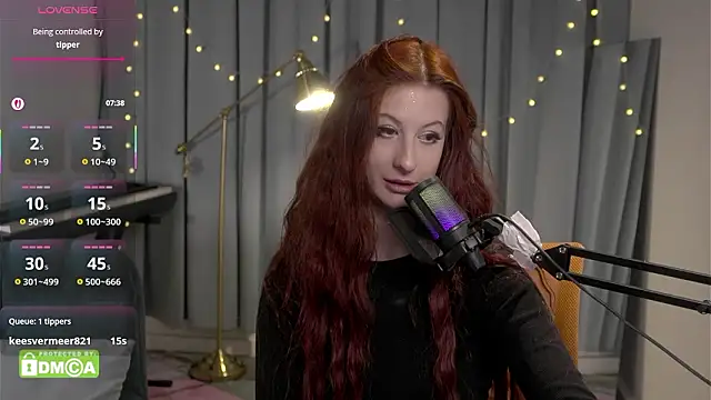 caty_cuddly (F young) - bite me