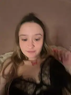 lilyluck_ (G young) - show you my boobs ;)