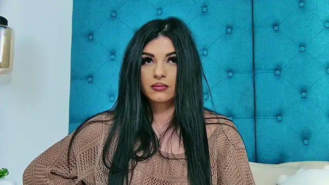 emilycolle_ (F young) - 😈tease my #clit with your #vibes