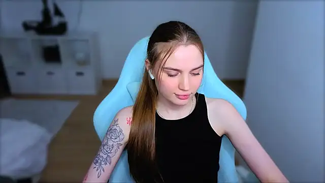 StellaLawless webcam