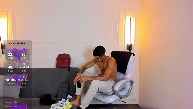 Paradise_boy_s webcam