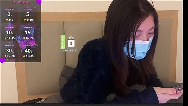 美女fioralba在线直播