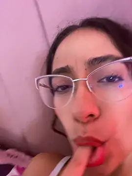 elegant__rouse webcam