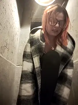 cataleya_16 (F young) - masturbation public