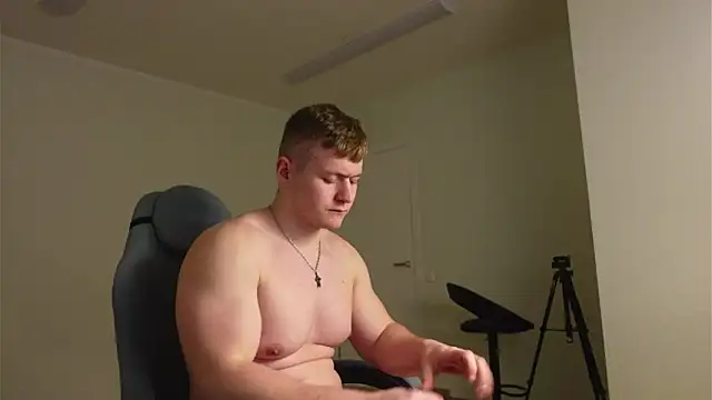 richard_dullas (M twink) - HELLO