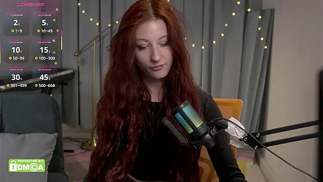 caty_cuddly (F young) - bite me