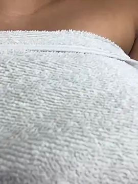 NaughtyNinnaXXX webcam