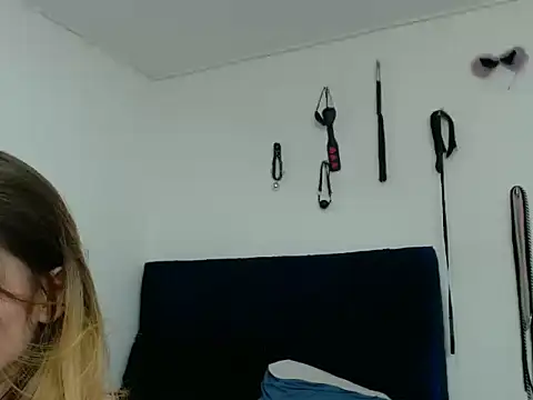 kratosafroditacs (G young) - Sensual dance and flash tits and ahegao