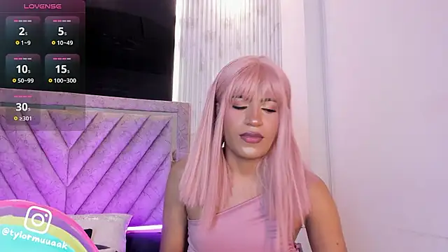 Taylor_Harveey webcam