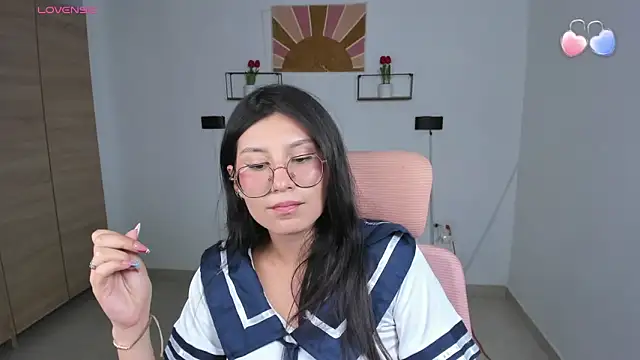 emily_villamil webcam